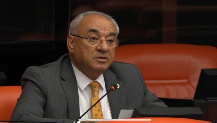 DSP Genel Başkanı Önder Aksakal'dan 'Yeni yıl tebrik mesajı'